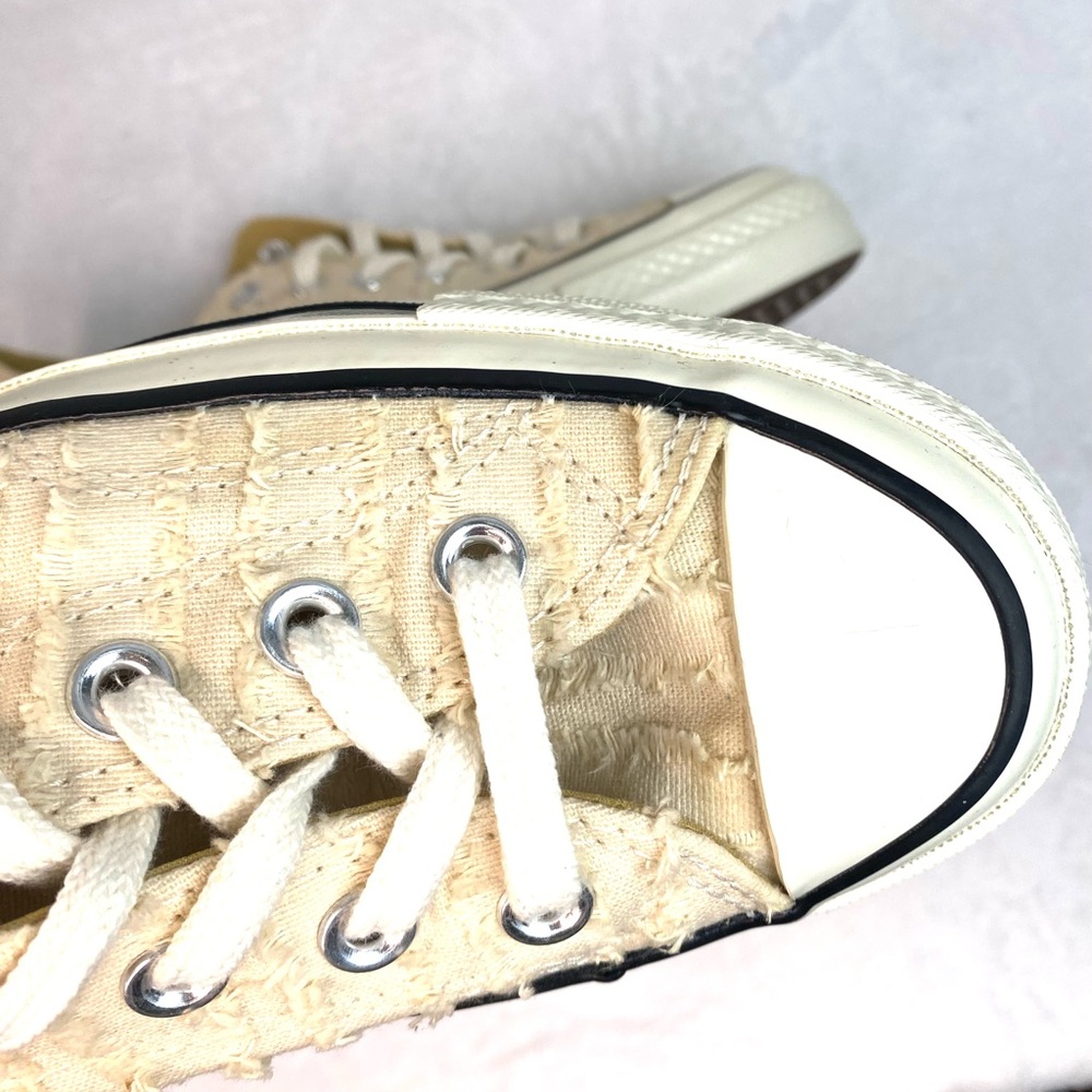 Converse Chuck Taylor Low Cream Distressed Canvas Sneakers Women’s Size 6 - Picture 9 of 12